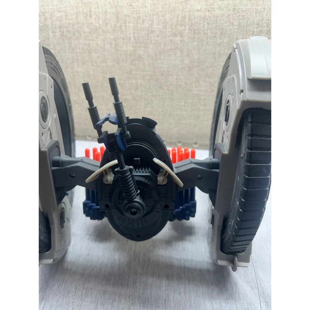 Hasbro Star Wars The Clone Wars RC Hailfire Droid Works and fires 27 MHz‎